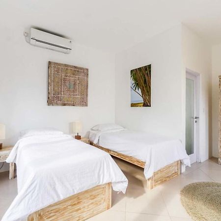 Mondo Surf Village Canggu  Exterior photo